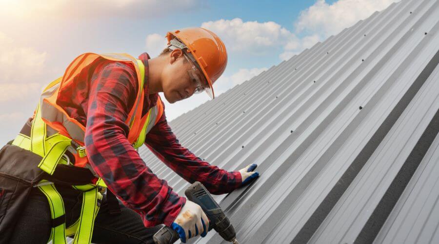 Professional Emergency Roof Repairs services in Oceana, WV